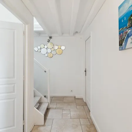 Villa La Desirade - Les Pieds Dans L'eau - La Bouillabaisse - St Tropez - 14 Personnes